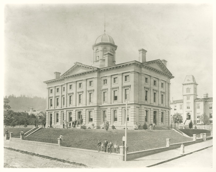 Pioneer Courthouse and the old public school to the west.