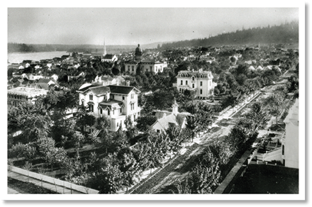 The Corbett house, at the center of the city, was one of the most prominent venues for social events. 